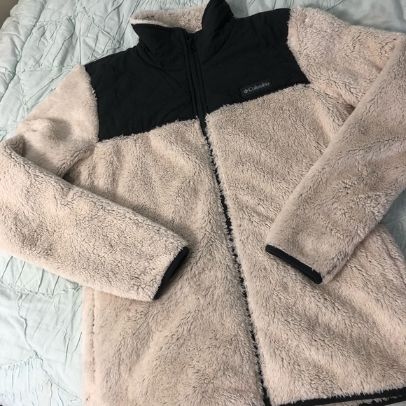 Columbia Jackets & Blazers - NWOT Columbia Sherpa Jacket Size M
